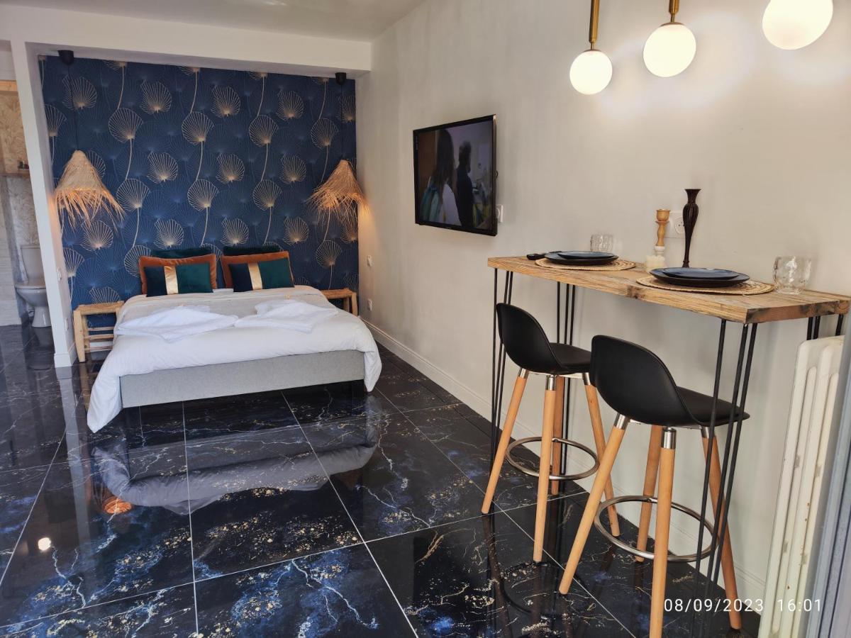 Studio Avec Jaccuzzi Saintry-sur-Seine Екстериор снимка