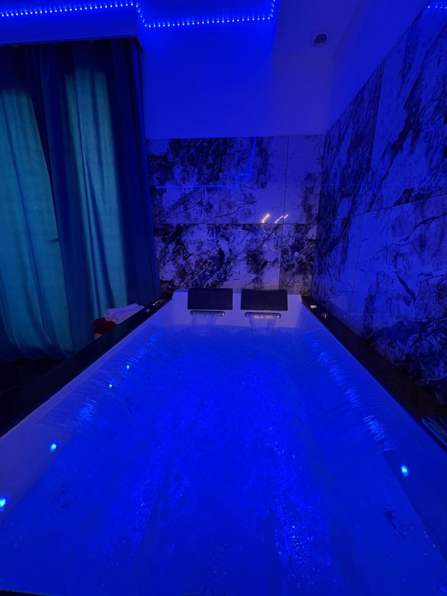 Studio Avec Jaccuzzi Saintry-sur-Seine Екстериор снимка